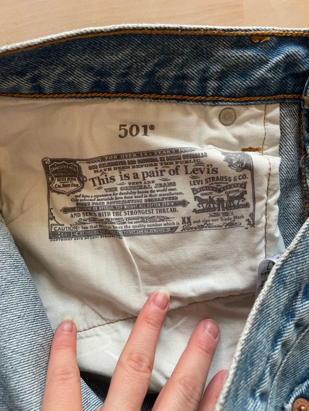 Levi 501 Originals, NWOT - W31 L26 - Picture 5 of 10